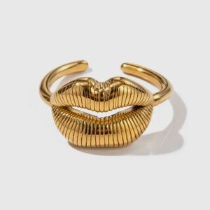 18k Yellow Gold Over Stainless Steel Kissy Lips Adjustable Ring!